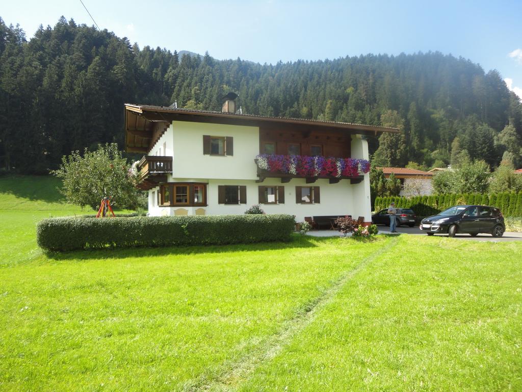 Landhaus Theresia Appartamento Fügen Esterno foto