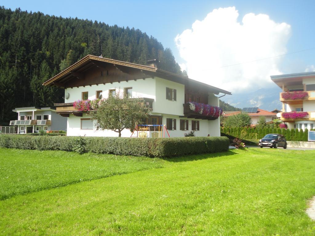 Landhaus Theresia Appartamento Fügen Esterno foto